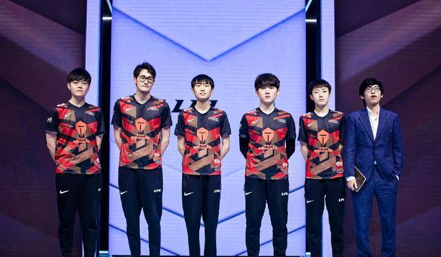 更是展现了 更是展现了